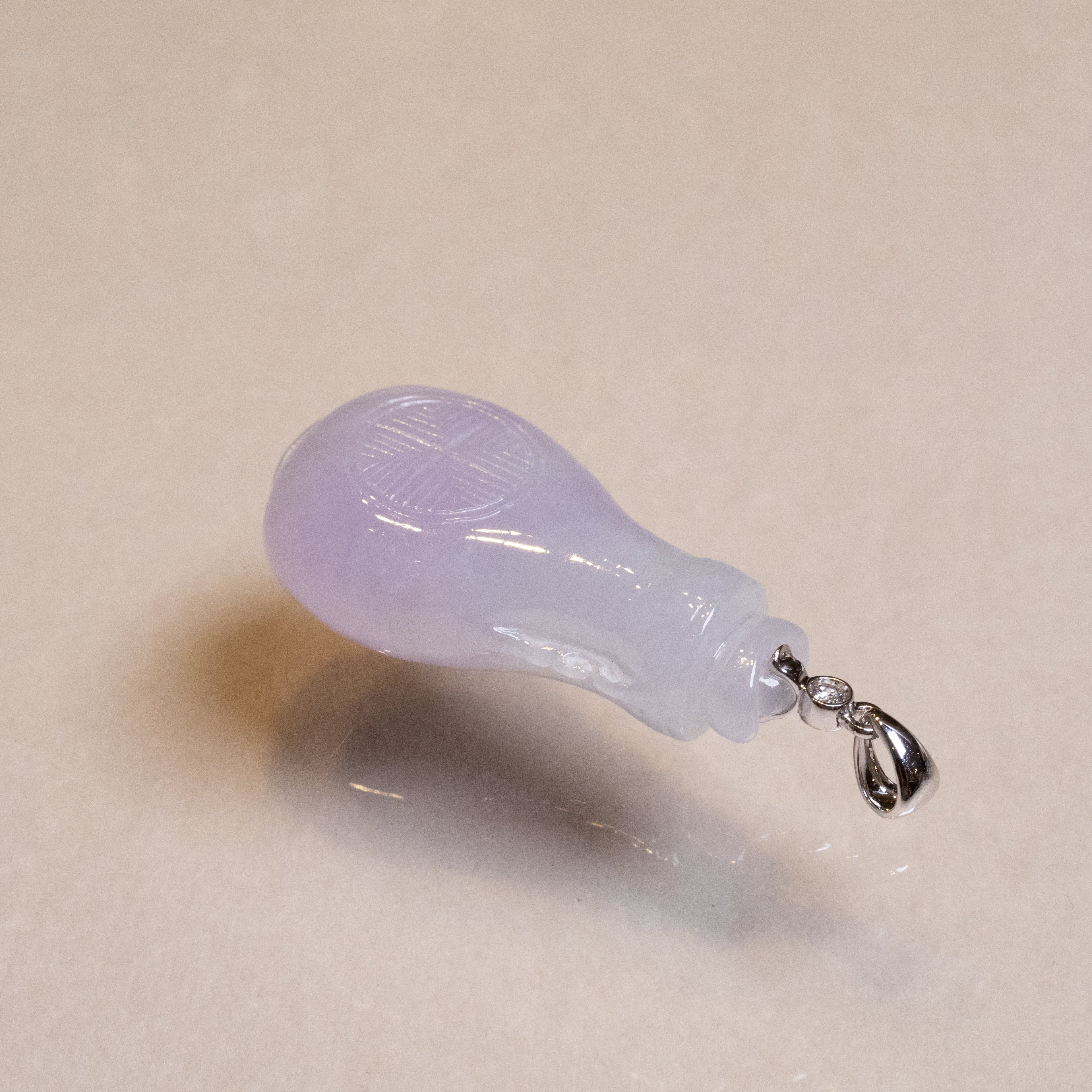 Exquisite Purple Jade Vase Pendant 18k White Gold Bail