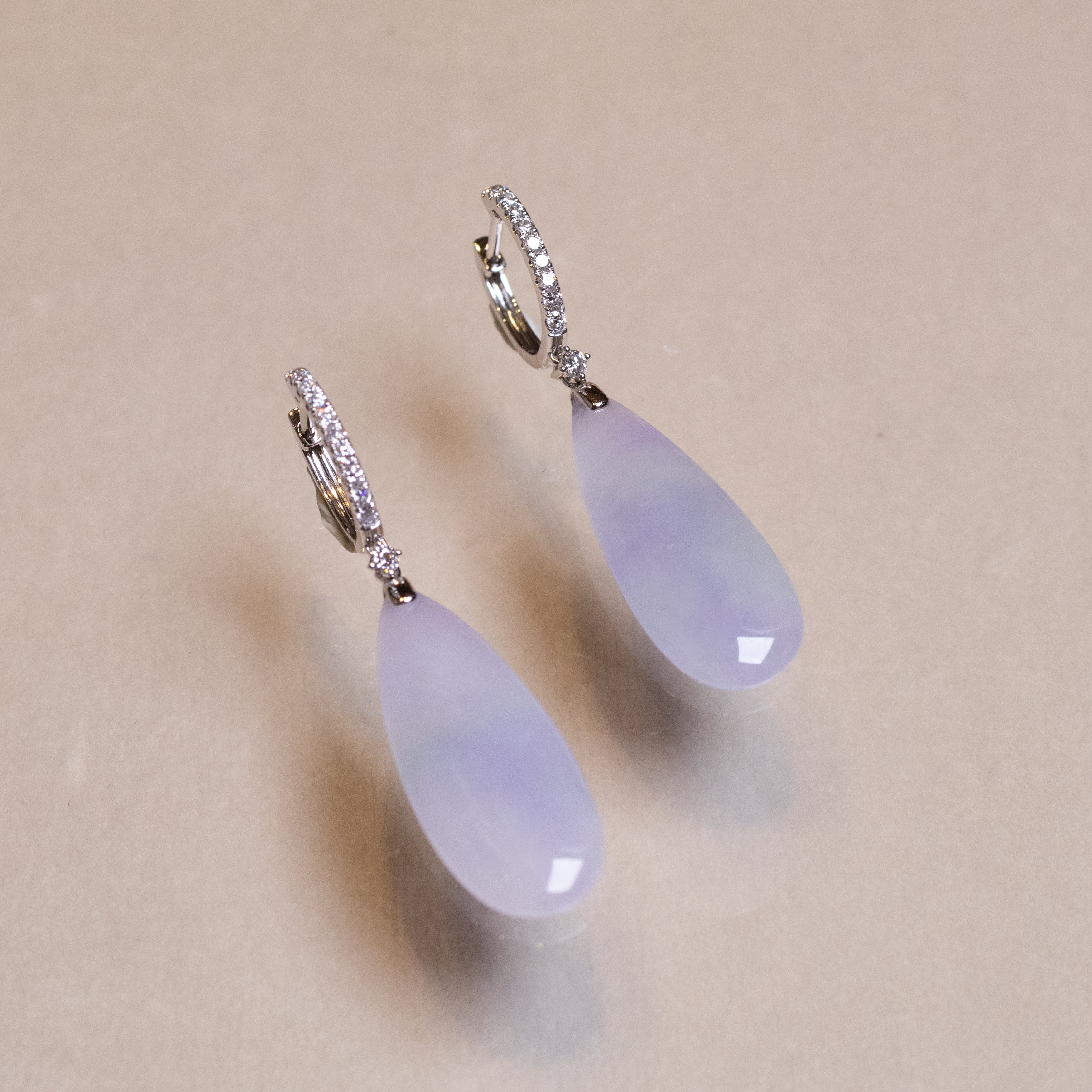 Purple Pear-Shaped Drop Jade Earrings in 18k White Gold Diamonds