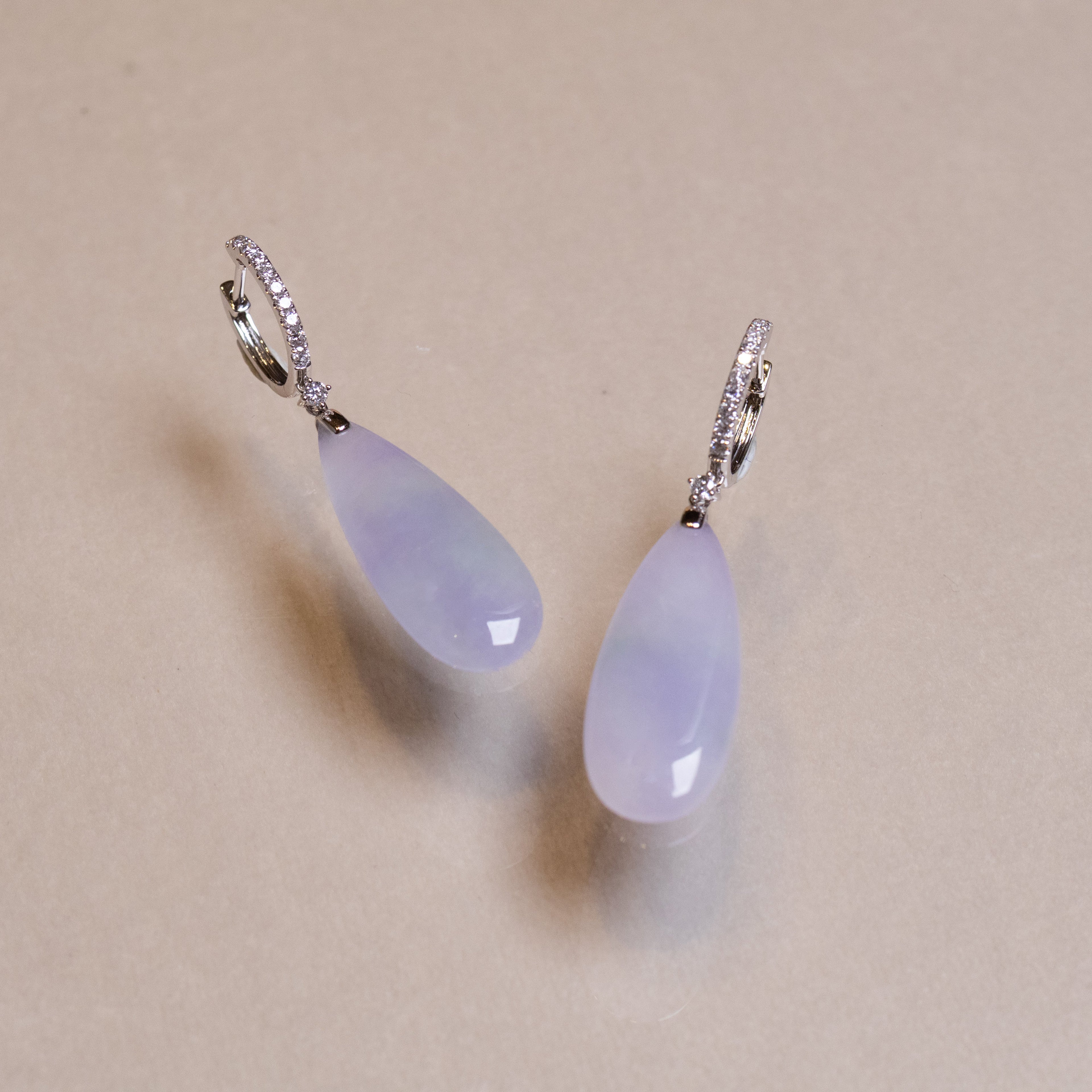 Purple Pear-Shaped Drop Jade Earrings in 18k White Gold Diamonds
