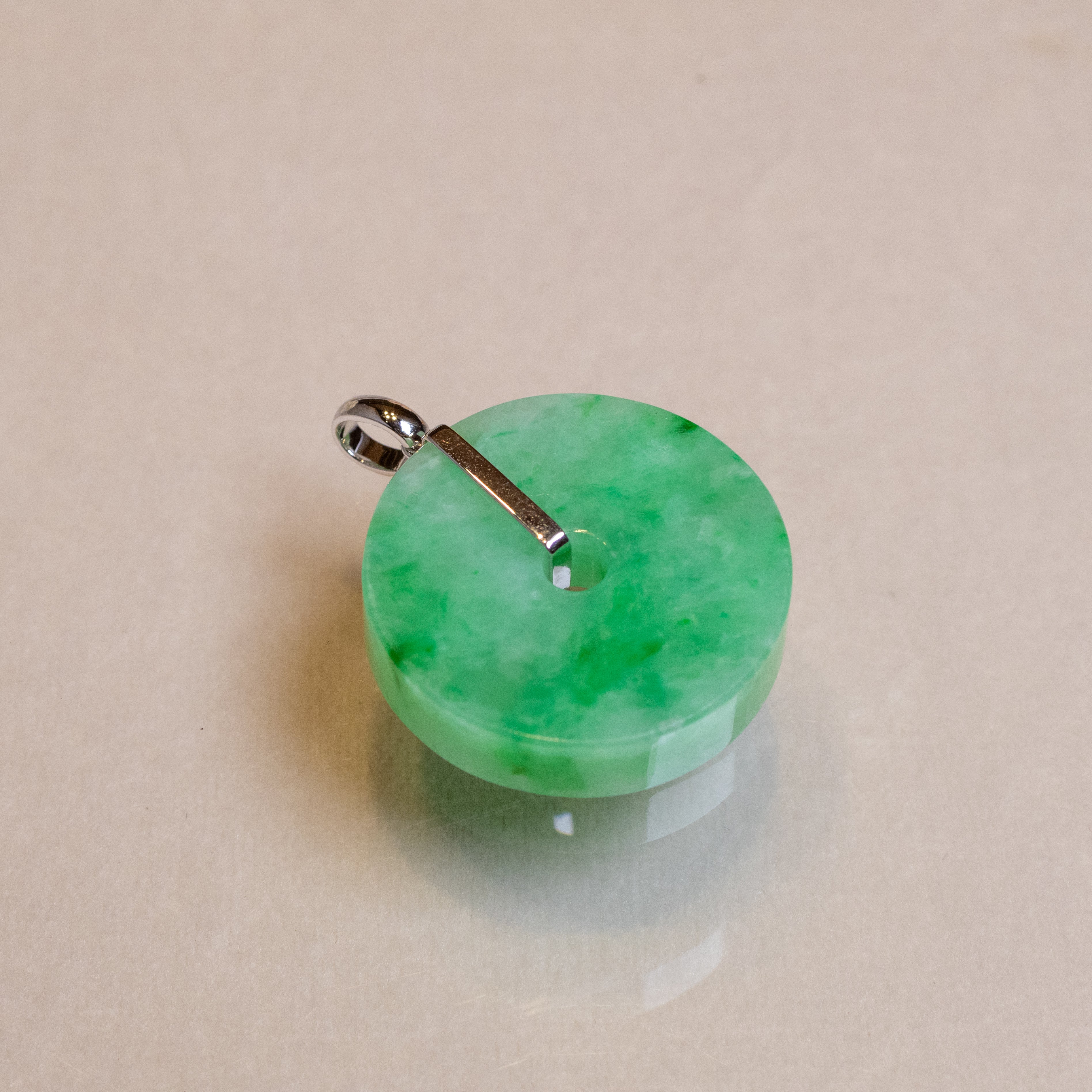33mm Natural Apple Green Jade Donut Pendant – 18K White Gold Bail