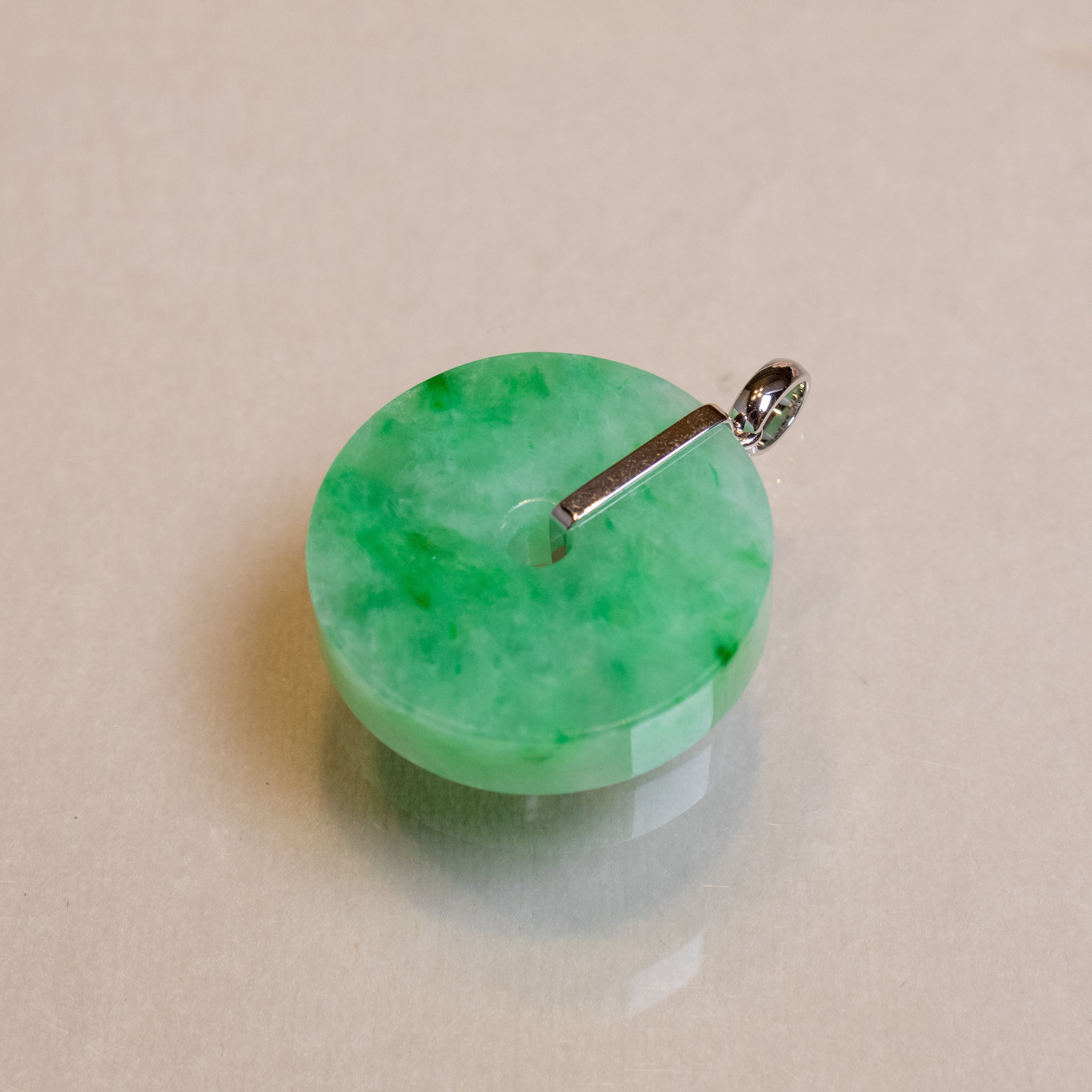 33mm Natural Apple Green Jade Donut Pendant – 18K White Gold Bail