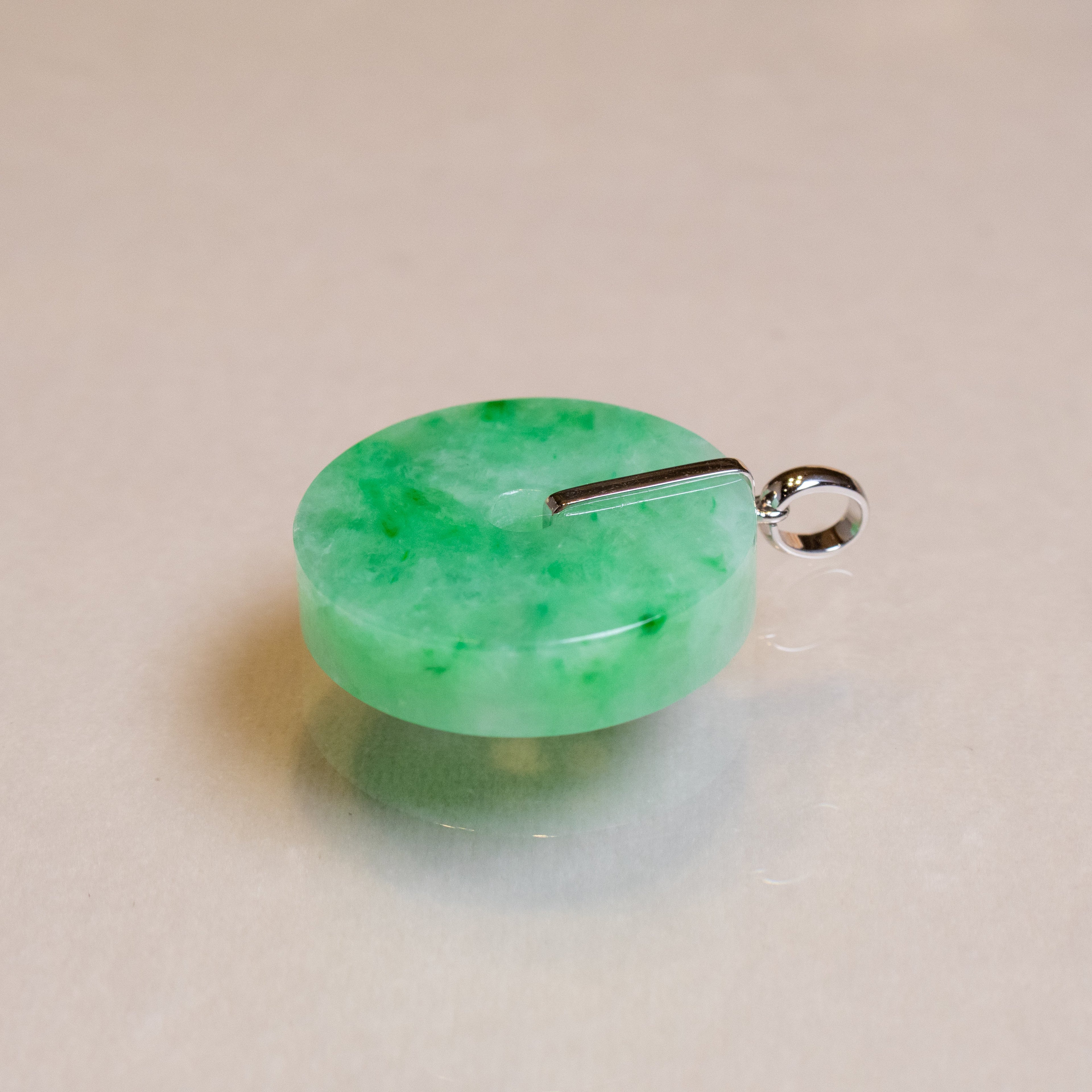 28mm Natural Apple Green Jade Donut Pendant – 18K White Gold Bail