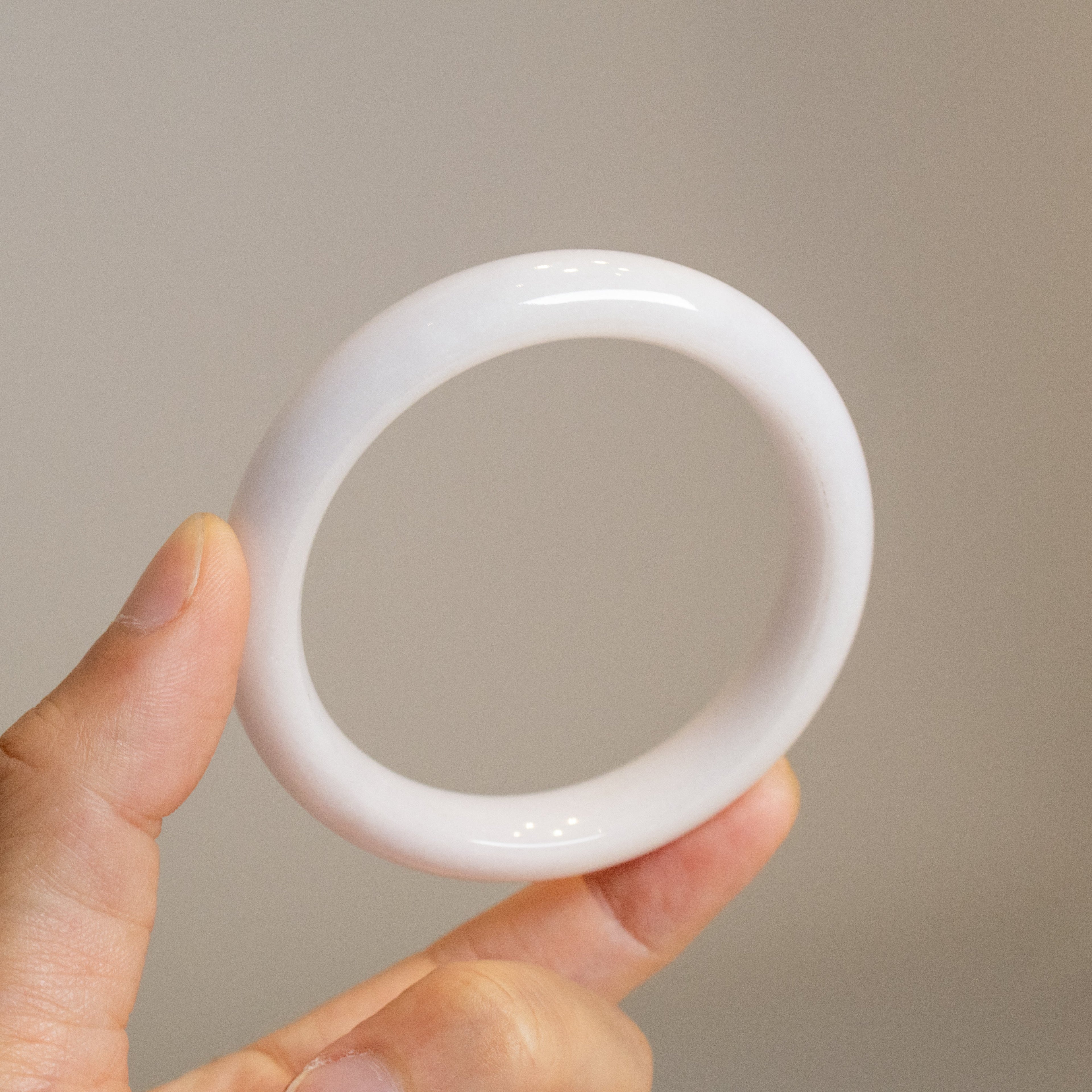 55.6mm Natural Jadeite Real Jade Round Bangle Bracelet