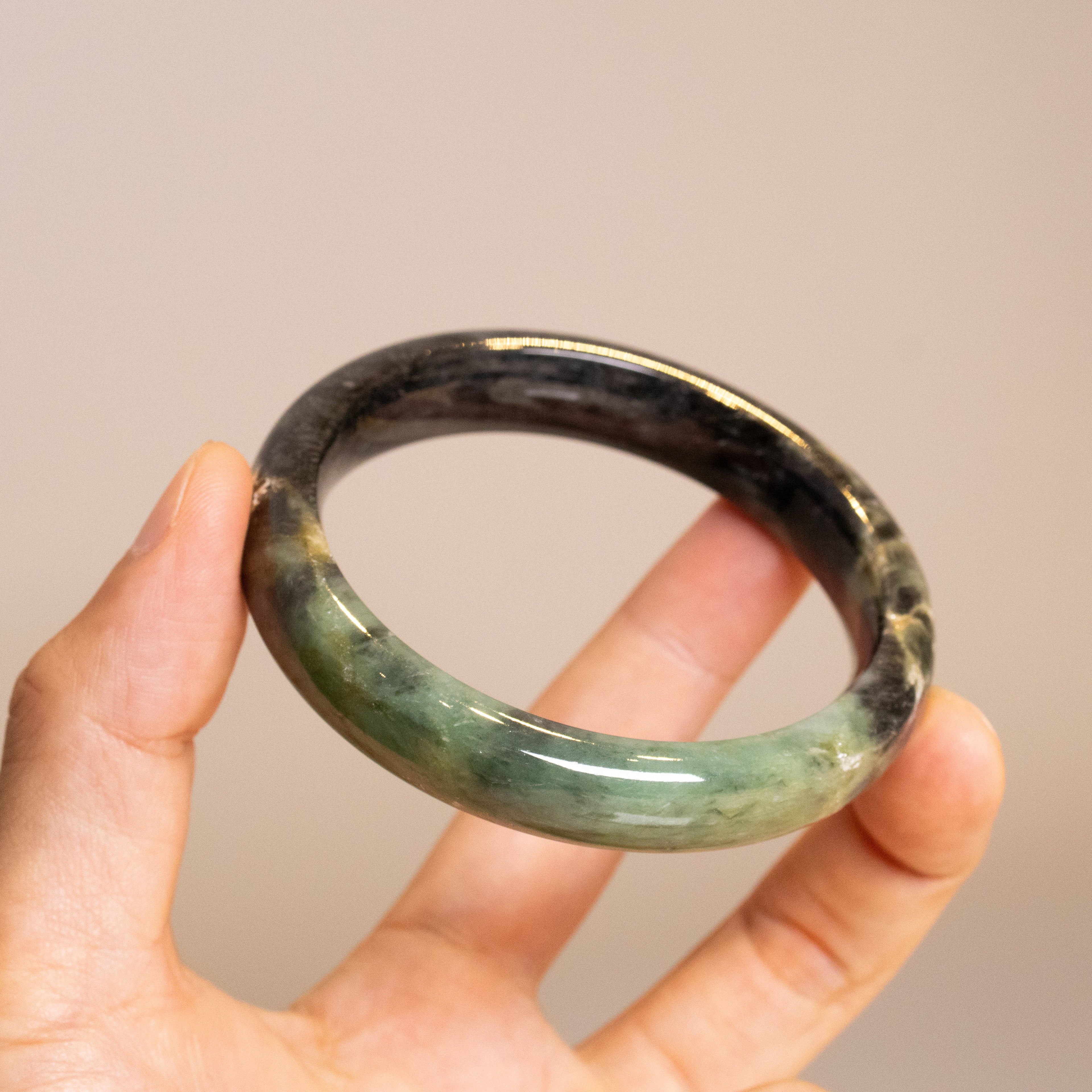 58-60mm Green and Black Jadeite Flat Bangle Bracelet