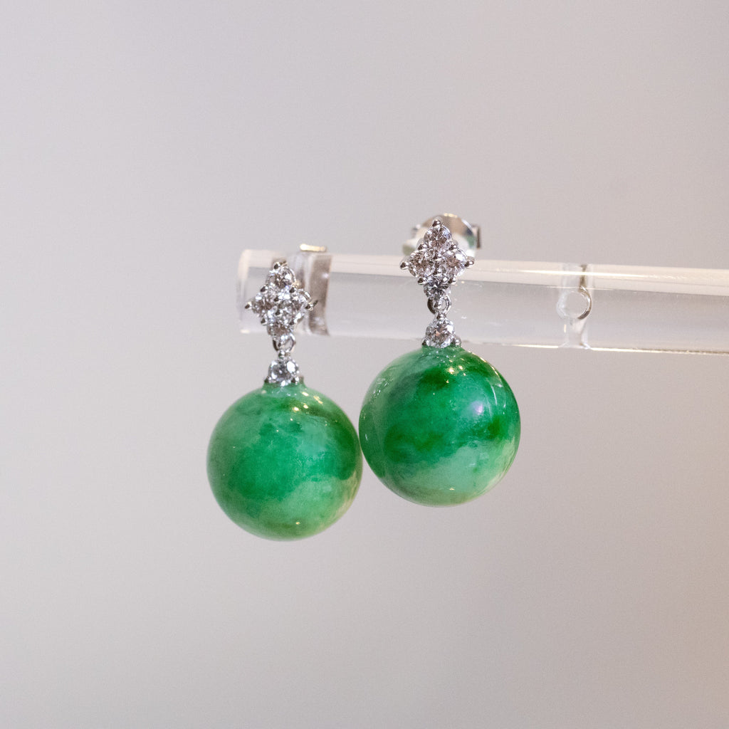 Gransky 18K Gold Intense Green Jade Bead Earrings - Natuarl Type-A Jade