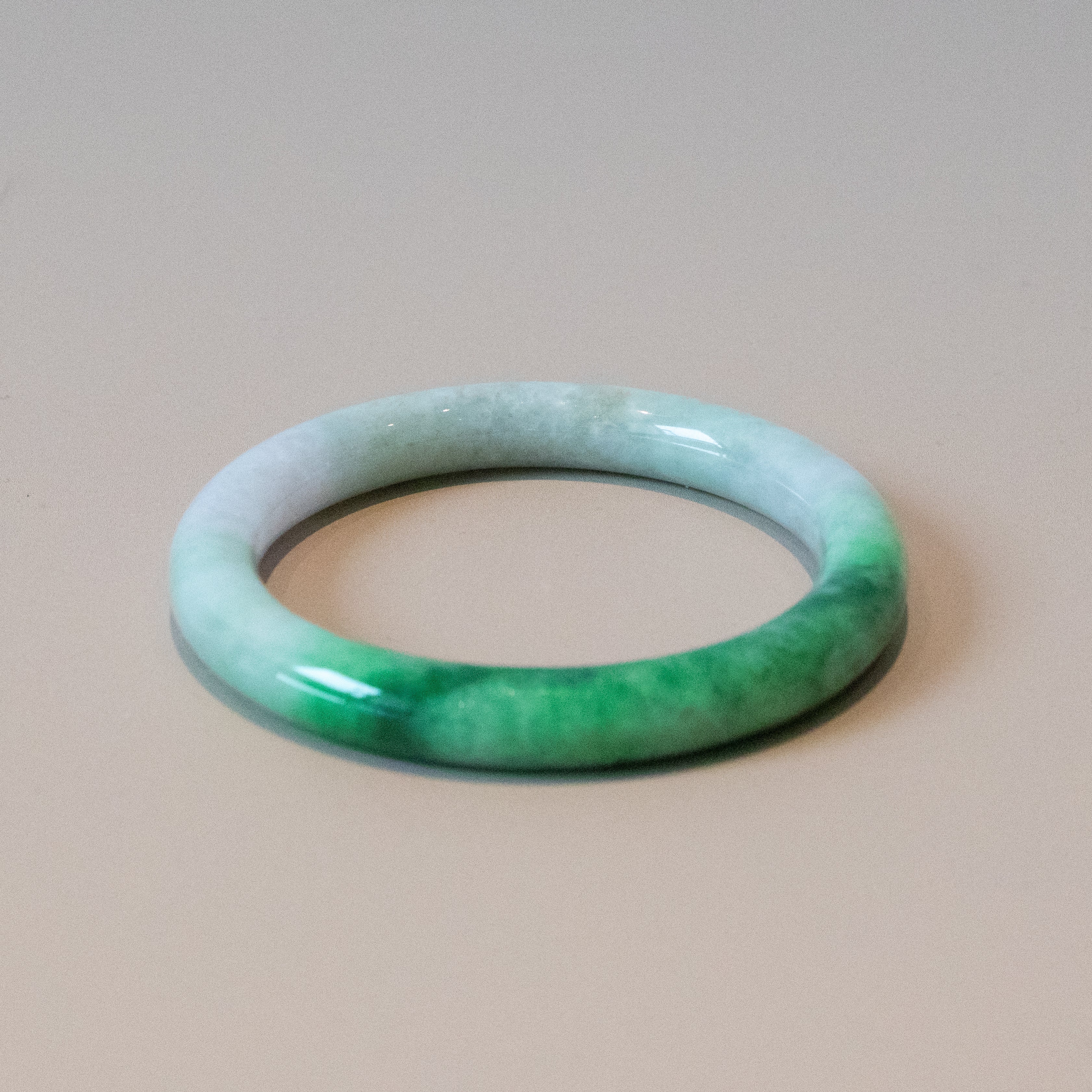 54.5mm Green Jadeite Bangle – Untreated Natural Green Burmese Jadeite
