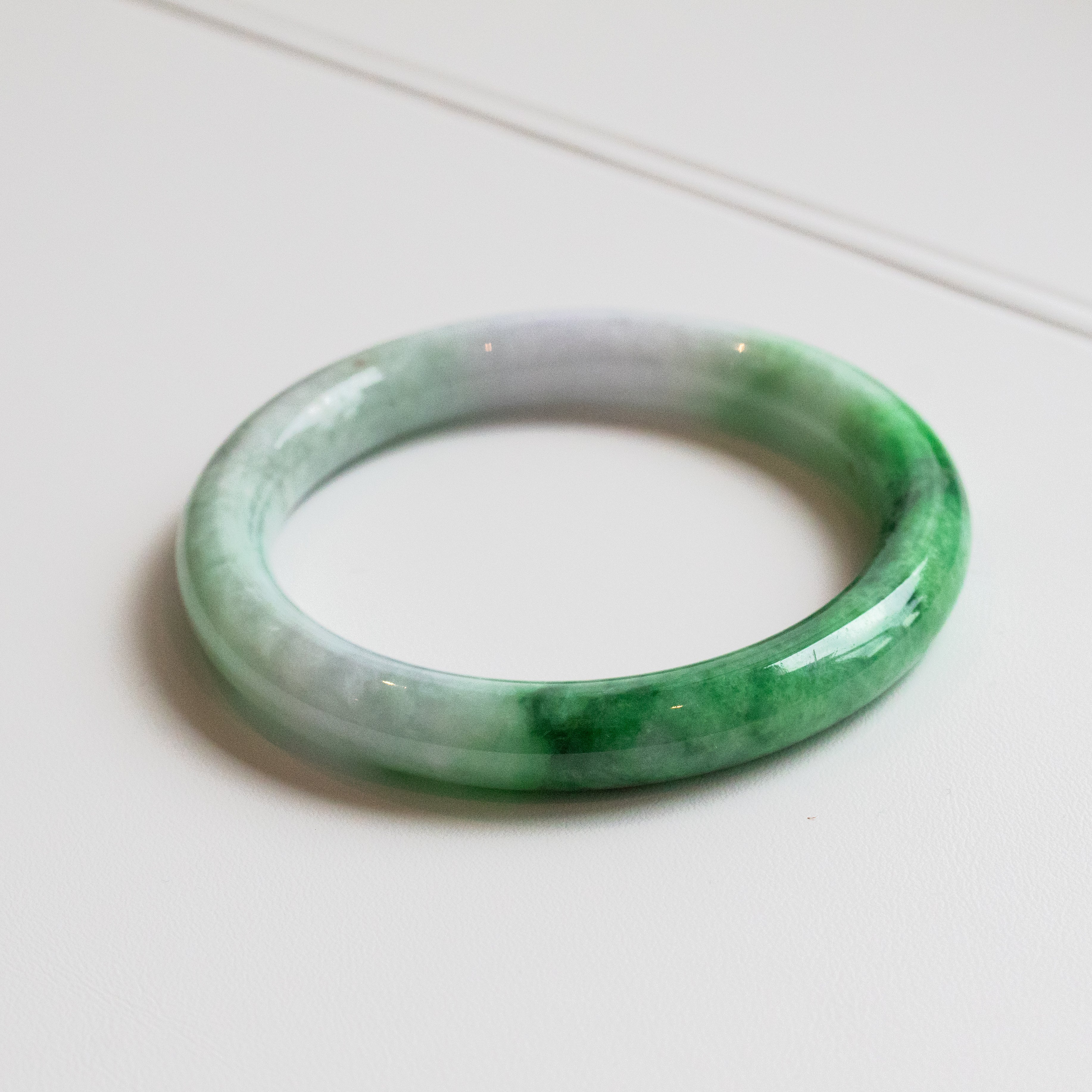 54.5mm Green Jadeite Bangle – Untreated Natural Green Burmese Jadeite