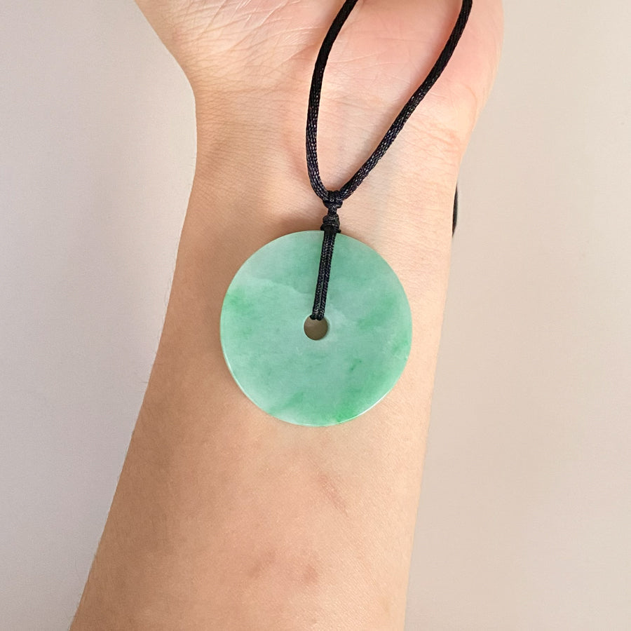Gransky Light Green Jade Lucky Donut Pendant Necklace for Woman