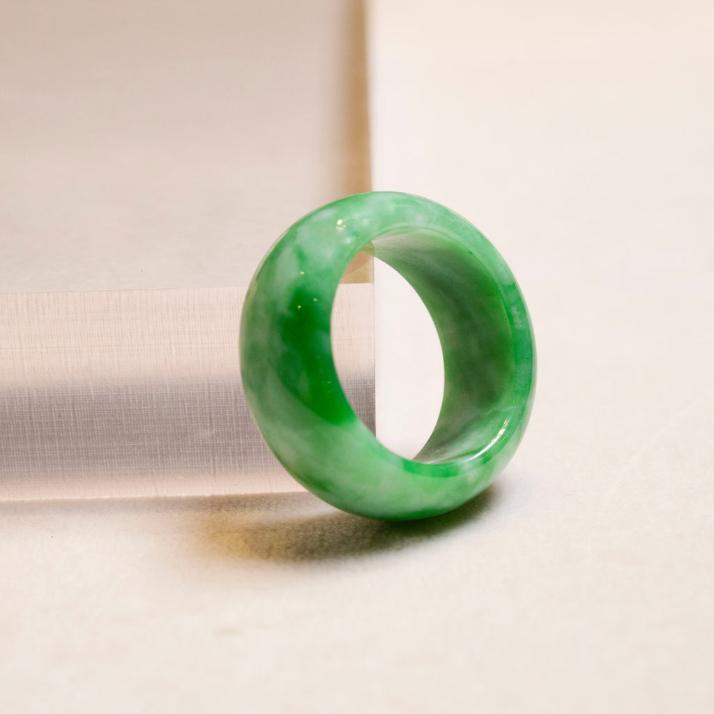US9.5 Intense Green Imperial Jadeite Ring – Natural Untreated Type A Jadeite
